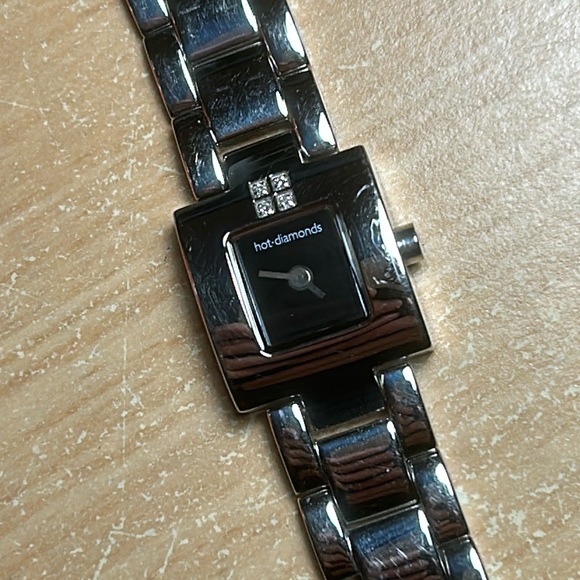Ladies Hot Diamonds Watch - Picture 5 of 15